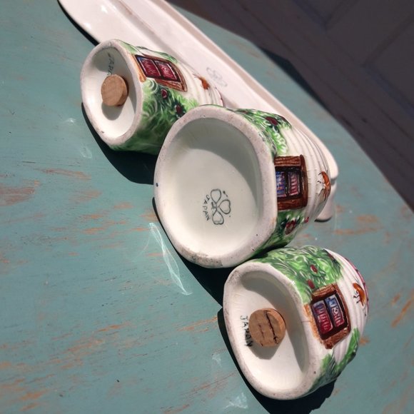 Salt and Pepper Shakers Honey Bee Hive Vintage Porcelain Set Tray Bowl Japan Set - Picture 6 of 14